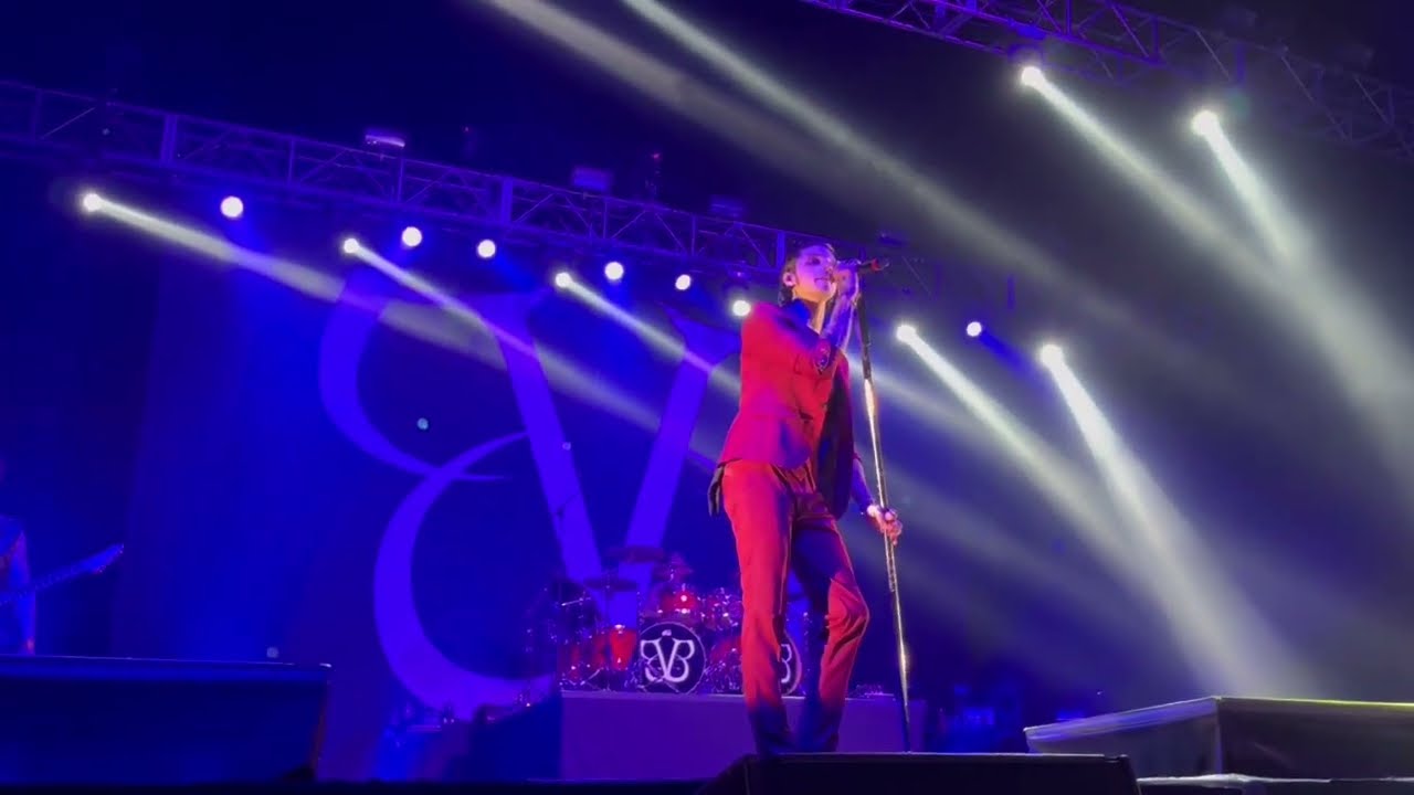 Torch - Black Veil Brides - Live At Pepsi Center WTC (Mexico City)