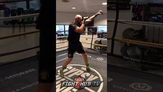 Tyson Fury in SHAPE with SLICK combos shadow boxing!