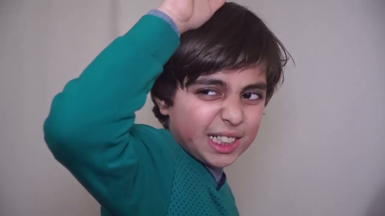 موقف مضحك جدا