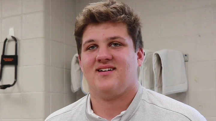Tate Ratledge hangs with DawgNation