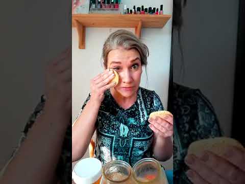 Video: Hoe om make -up -instellingsspray te gebruik: 11 stappe (met foto's)