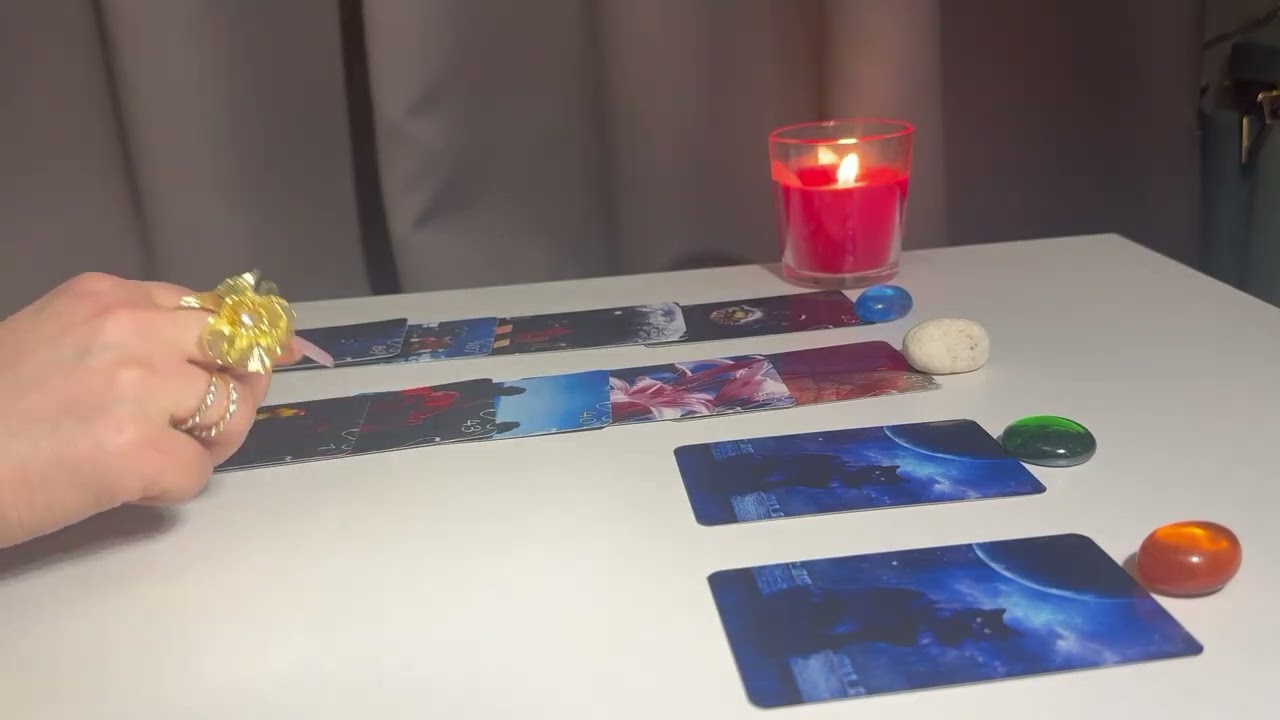 ТАРО//: СТРАДАЕТ ЛИ?