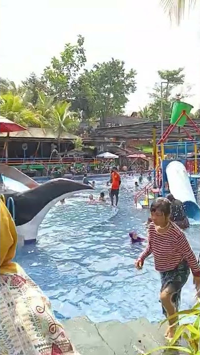 Kolam renang Makoya Pandaan