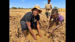 LIFE IN TURKANA- Danced With Turkana Water Sellers.Then Helped Children Dig for Water in the Laga