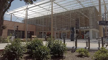 Comment rejoindre Nimes Pont du Gard à Nimes Centre ?