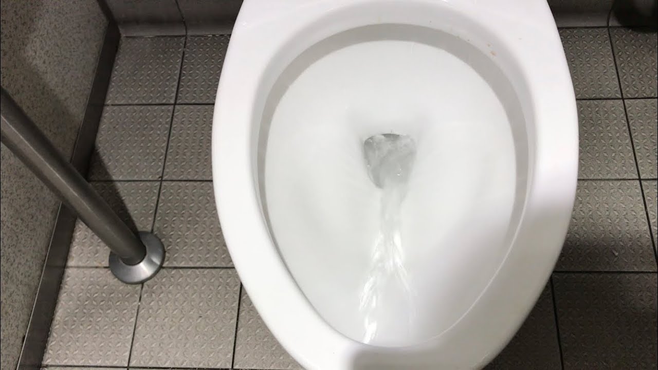 近鉄日本橋駅 男子トイレ a male toilet of at KintetsuNihombashi Sta