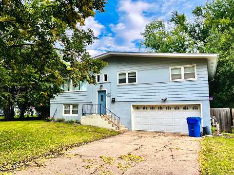 1016 Valley View Dr, vermillion, SD home video tour