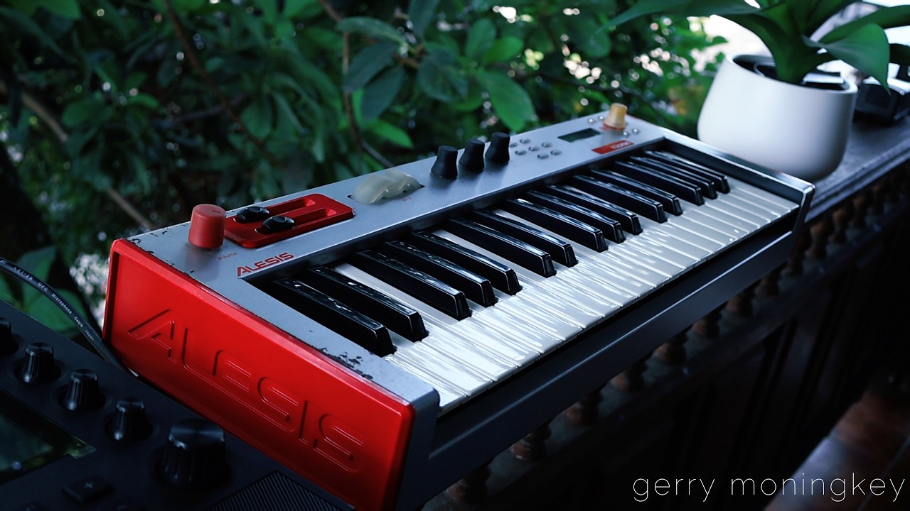 Ephemeral Wind | Alesis Micron Melodic Ambient Jam - YouTube
