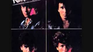 Video thumbnail of "The Romantics / Diggin' on you"