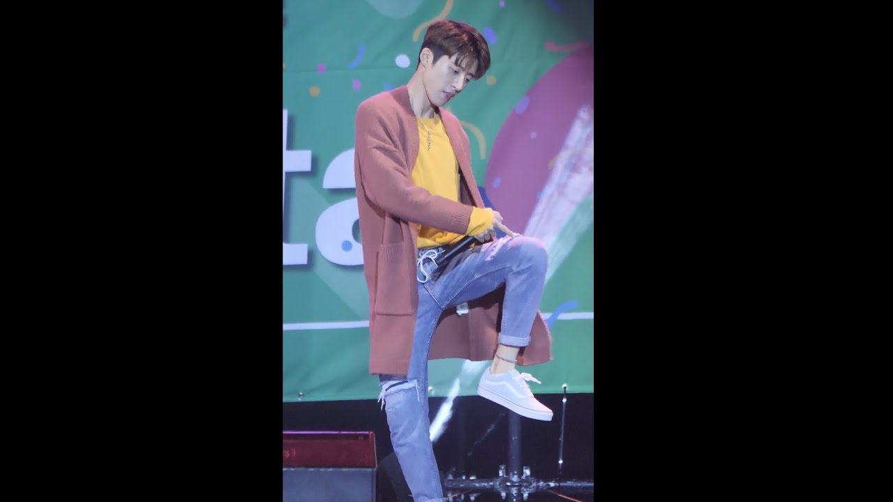 180414 아이콘 (iKON) 사랑을 했다(LOVE SCENARIO) [비아이] B.I 직캠 Fancam (인천페스타) by Mera