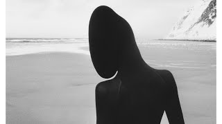 ALAÏA SUMMER FALL 25 CAMPAIGN