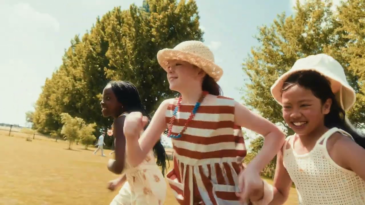 SHOOTING INTERNE LITTLE MODEL