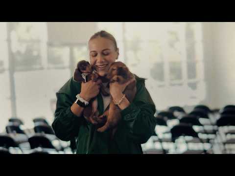 Pure Leaf surprised Amanda Anisimova with a much-needed break at the height of tennis season.
