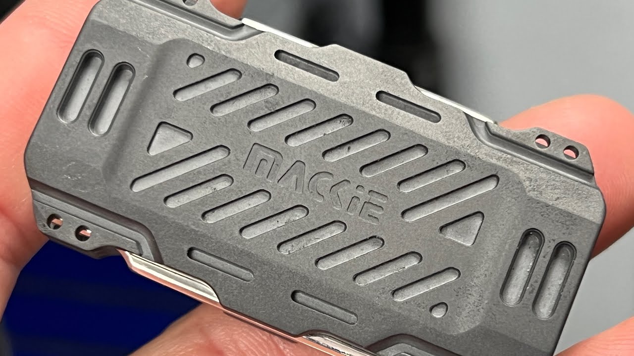 Mackie Cp2 Zirconium/Brassフィジェットトイ　スライダー Mackie Cp2 Zirconium/Brassフィジェットトイ スライダー Mackie