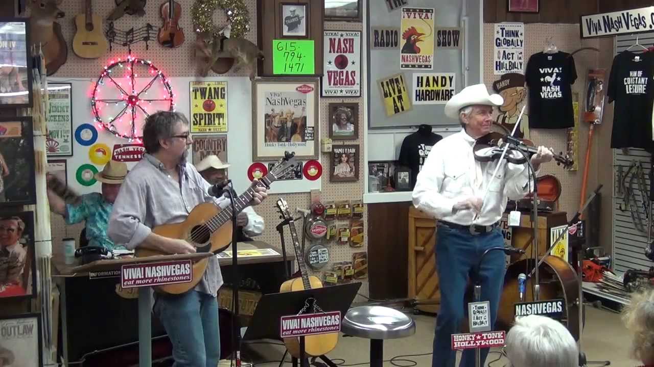 americana salon Woody Paul — 