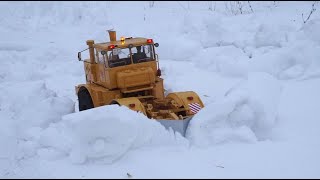 Работа трактора К-701 Пробиваем Бабочкой заносы снежные