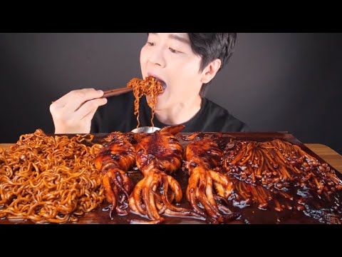 ASMR MUKBANG | Eating  Enoki Mushrooms Noodle & Spicy Black Bean Squid