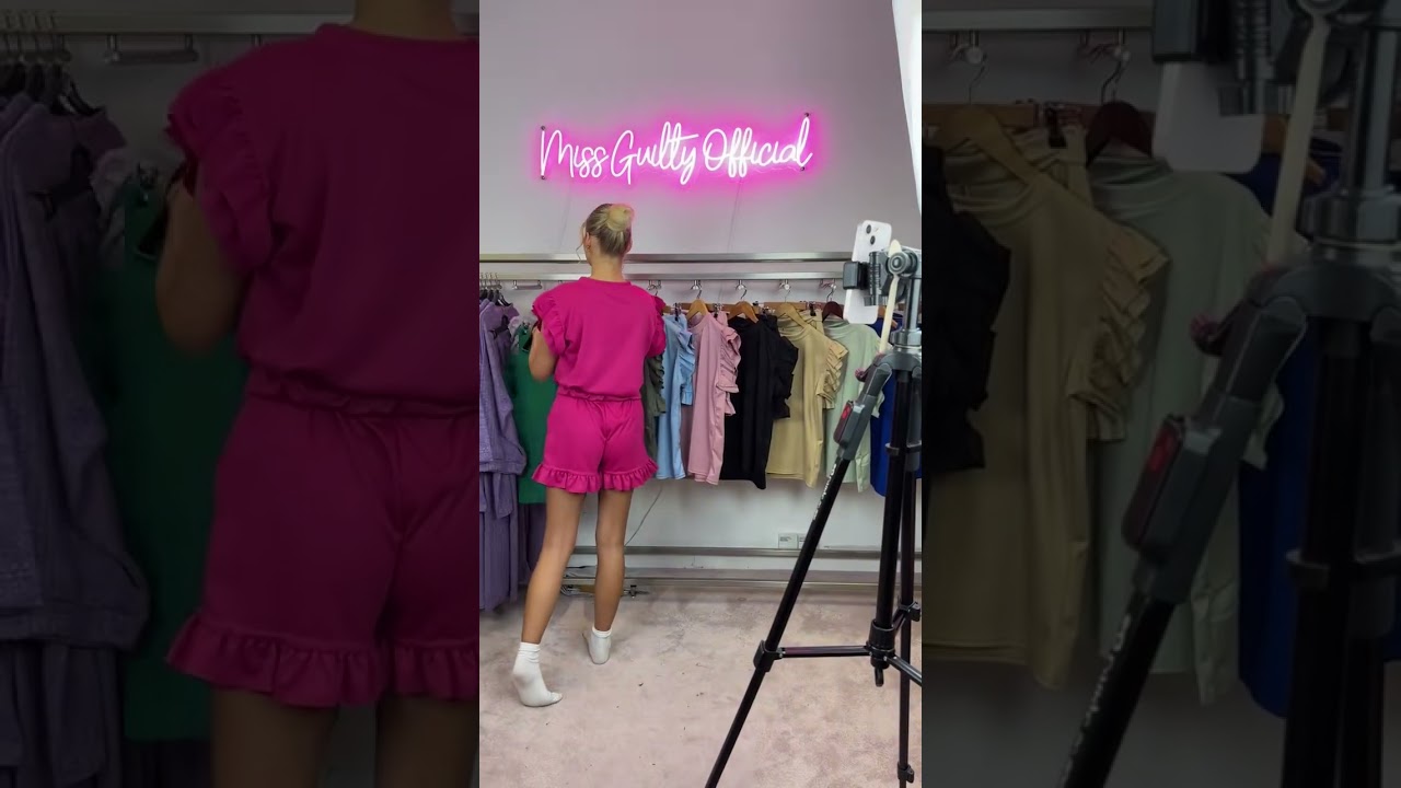 Spring Sale Alert: Trending Deals & Cozy Outfits 