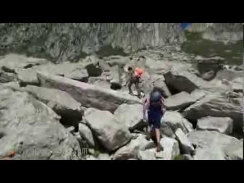 Escalada en la Aguja de las Mangades