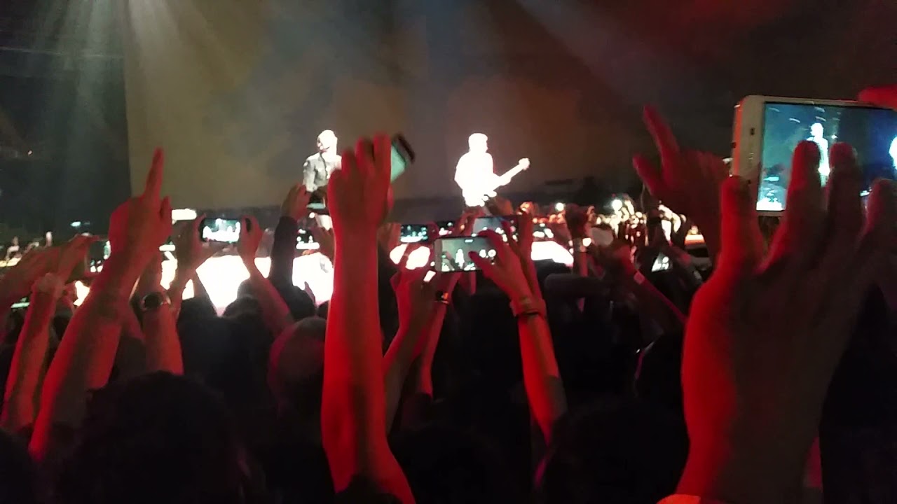 U2 "Sunday Bloody Sunday" Live from Rome - 16.07.2017 - Start of the show - 1