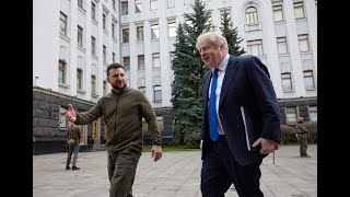 En direct : Boris Johnson promet à l'Ukraine des blindés et des missiles antinavires • FRANCE 24