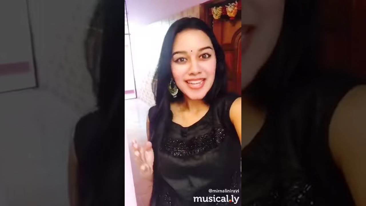 Mirnalini cute Dubsmash  Pokkiri Asin dialogue  Tamil Dubsmash Stars