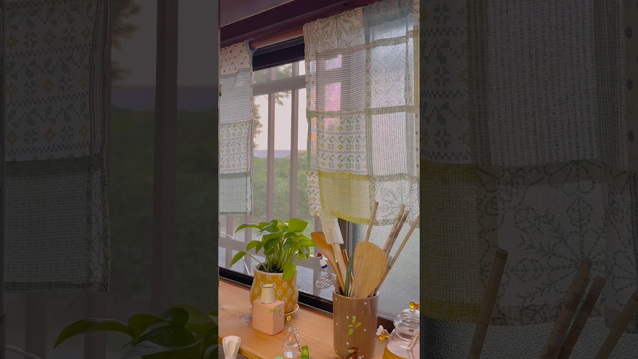 新しいカフェカーテンをお迎えしました🌿 - YouTube