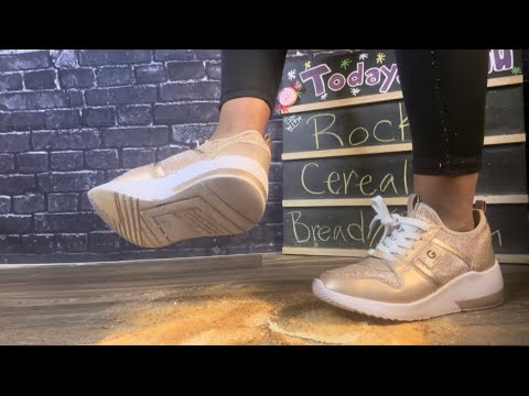 ASMR/ using my guess shoes ￼😴😇
