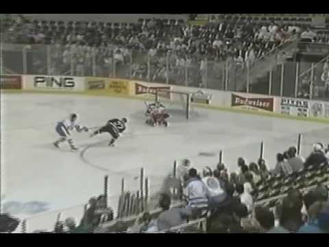 Minnesota Moose at Phoenix Roadrunners IHL 2/2/95 ...