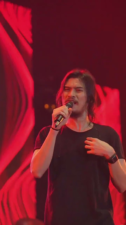 Pesona Virzha Saat Konser DEWA 19 di Palu #dewa19 #konserdewa19 #virzha #palu