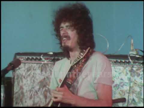 Santana- "Black Magic Woman'" Live 1971 [Reelin' In The Years Archives]