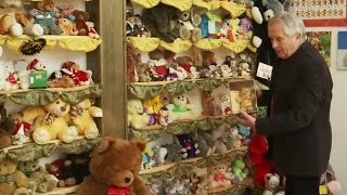 Polish man's unique collection of 700 teddy bears
