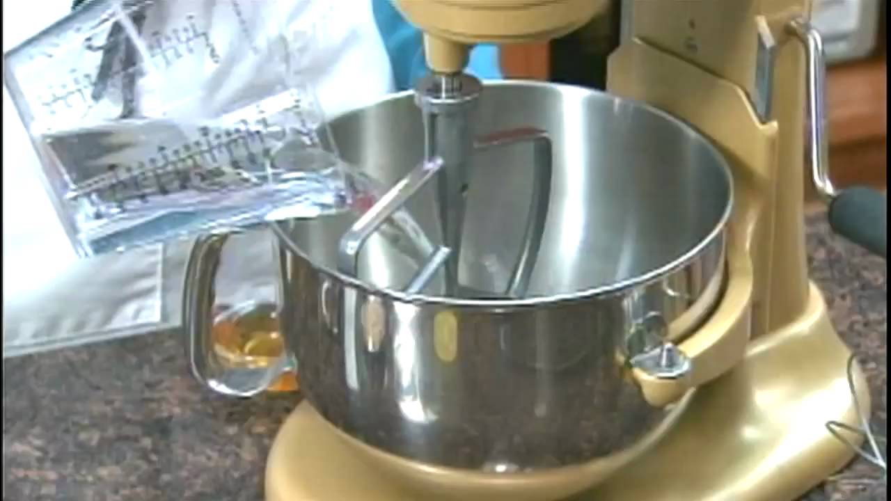 Marilou Suszko: KitchenAid -- Our Ohio show 415 - YouTube
