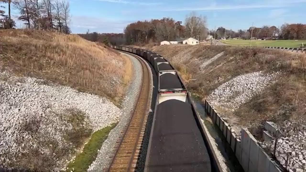 LiveNovember 20, 2021 CSX southbound loaded coal at Nortonville, Ky on