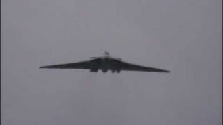 Vulcan XH558 at the Kemble Airshow 2009