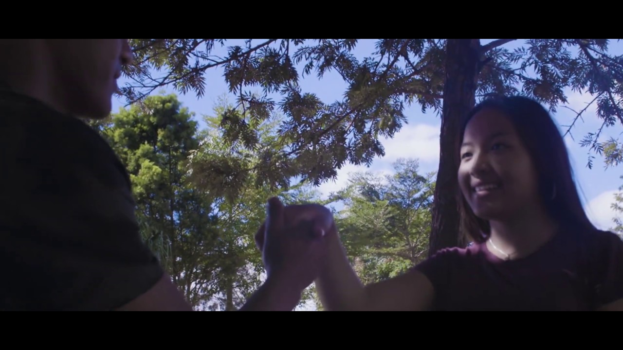 Alkiniah - Ny Ety an tany (Official Clip Video)