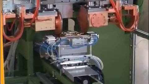 Seam welding of ammunition boxes - saldatura fondi cassette