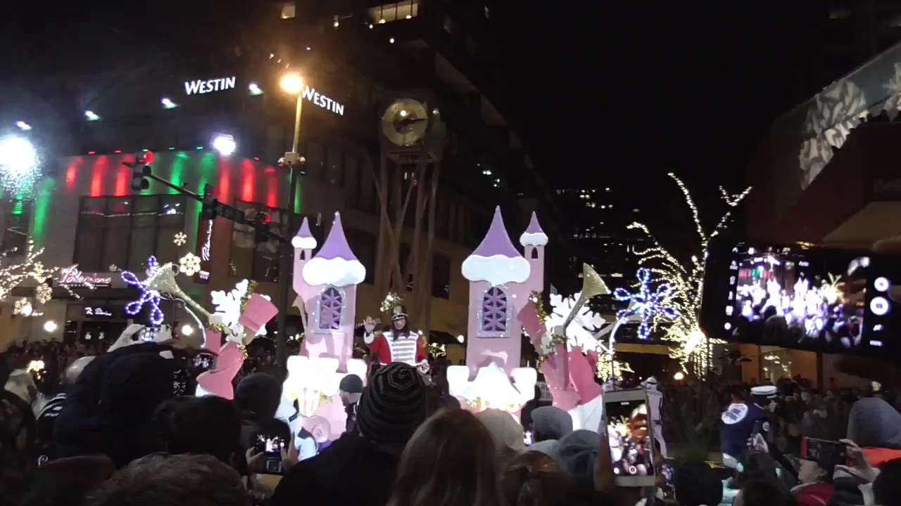 02-snowflake-lane-opening-bellevue-square-mall-2017-11-24-youtube