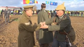 Wwi Enemies Turned Battlefield Into Christmas Celebration