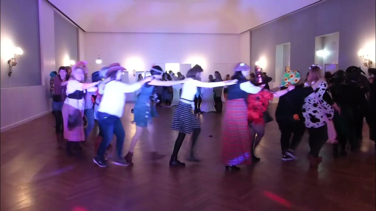 Wir Ziehen Los Mit Ganz Großen Schritten