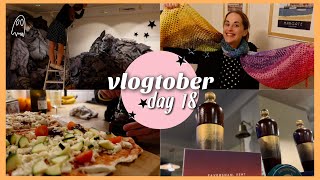 картинка: 🍂 Суббота, рабочий день | Вечер пиццы и паба 🕸️ Vlogtober, день 18