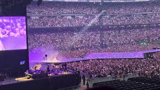 @TaylorSwift BEAUTIFUL song beginning | The Eras tour Madrid night 1