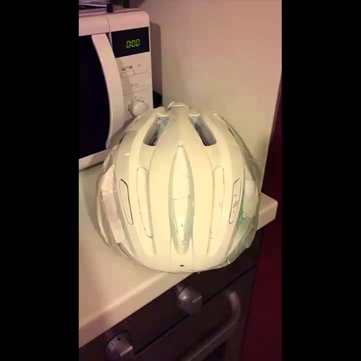 verniciatura casco mtb bici tricolore - YouTube