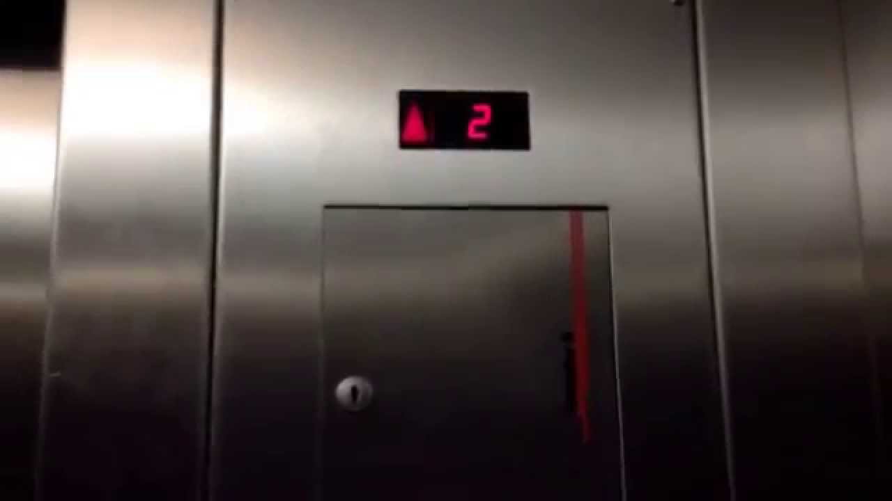 Schindler 321A HT VR Hydraulic Elevator @ Legends at Village W. (To ...