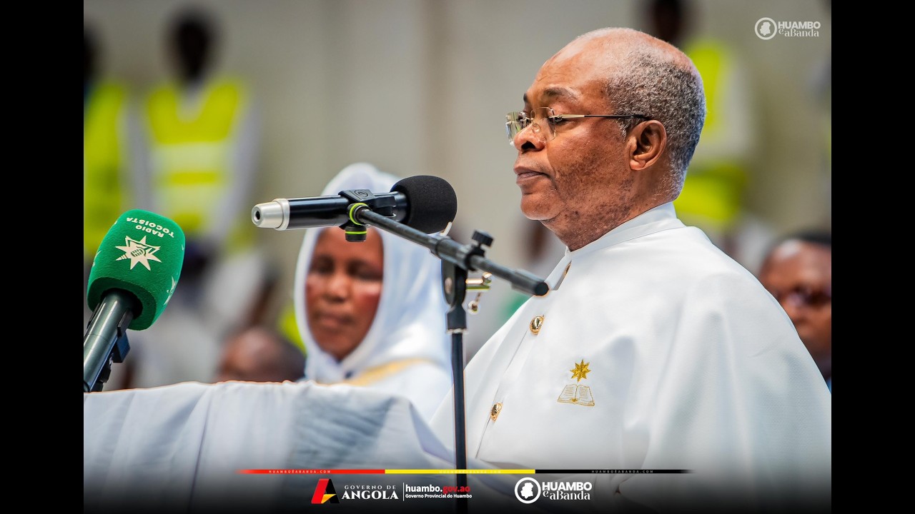 PAI MAYAMONA profere SERMÃO PROFUNDO na Igreja do HUAMBO