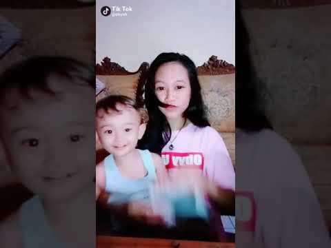 Anak kecil uda bisa tiktok sama tante