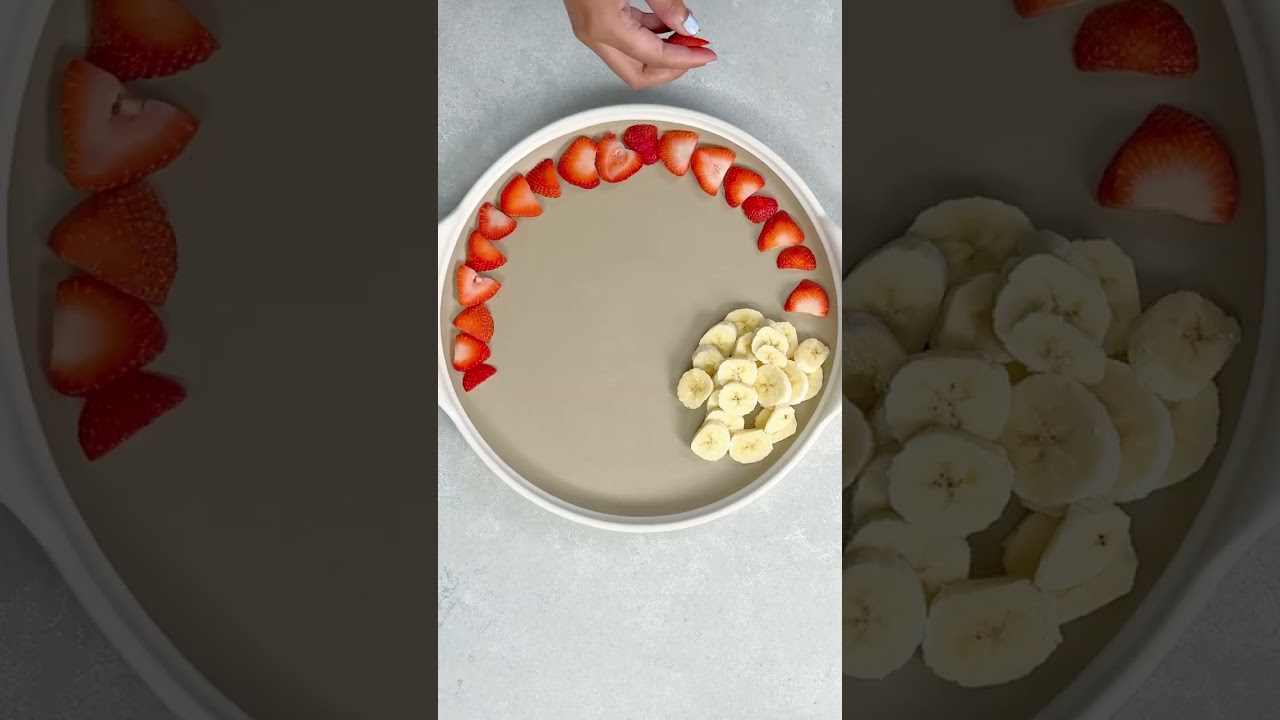 It's the cup slicer from pampered chef!! Make a quick fruit salad