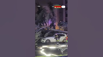 😱 Lốc Xoáy Kinh Hoàng Ở Pháp! Cần Cẩu Bị Quật Đổ Đè Sập Nhà Dân Trong Chớp Mắt!