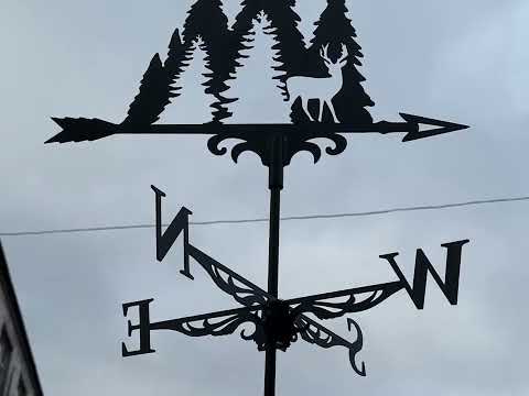 Флюгер на дах Олень в лісі, вітряк на будинок, видео 1