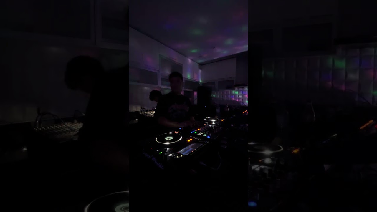 JORDY RAMOS AT OCASO CLUB EN LIMA 